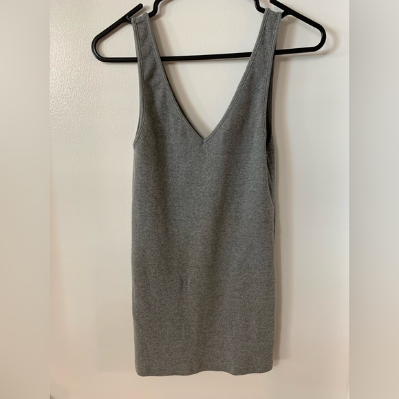 GAP tank top - Picture 1 of 3